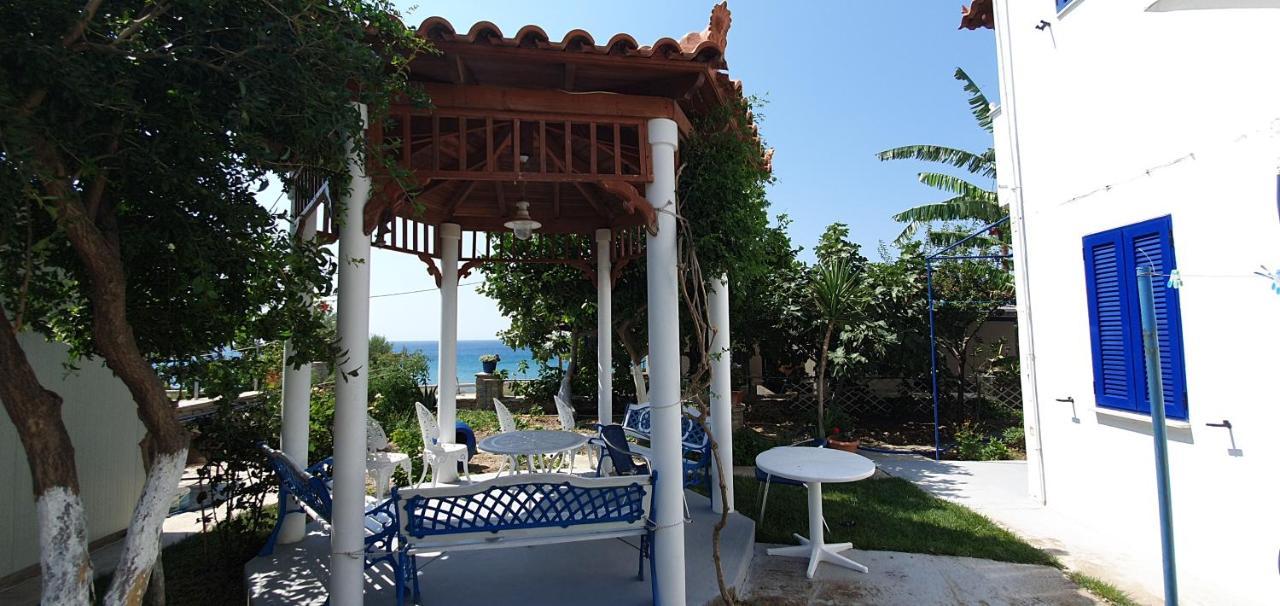 Jenny Apartments Карловаси Экстерьер фото