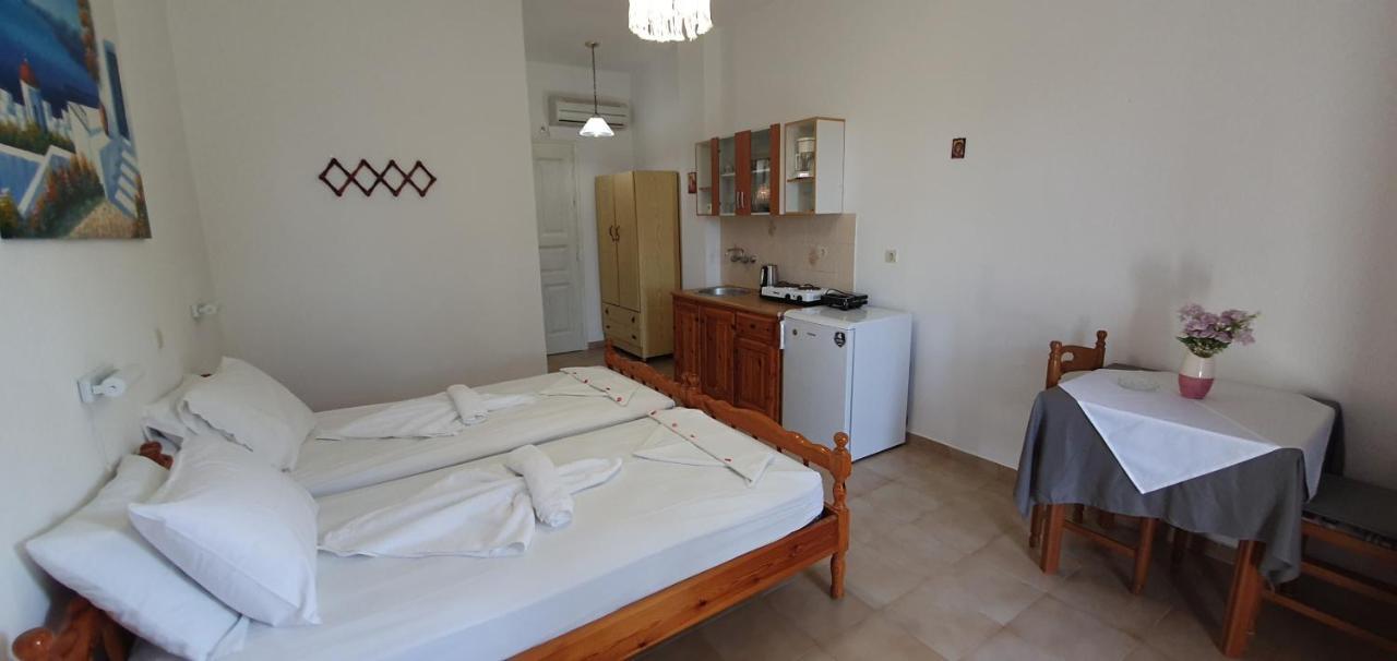 Jenny Apartments Карловаси Экстерьер фото